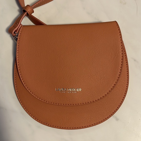 New Light pink Laura Mercier fanny pack/crossbody card holder - Picture 3 of 5